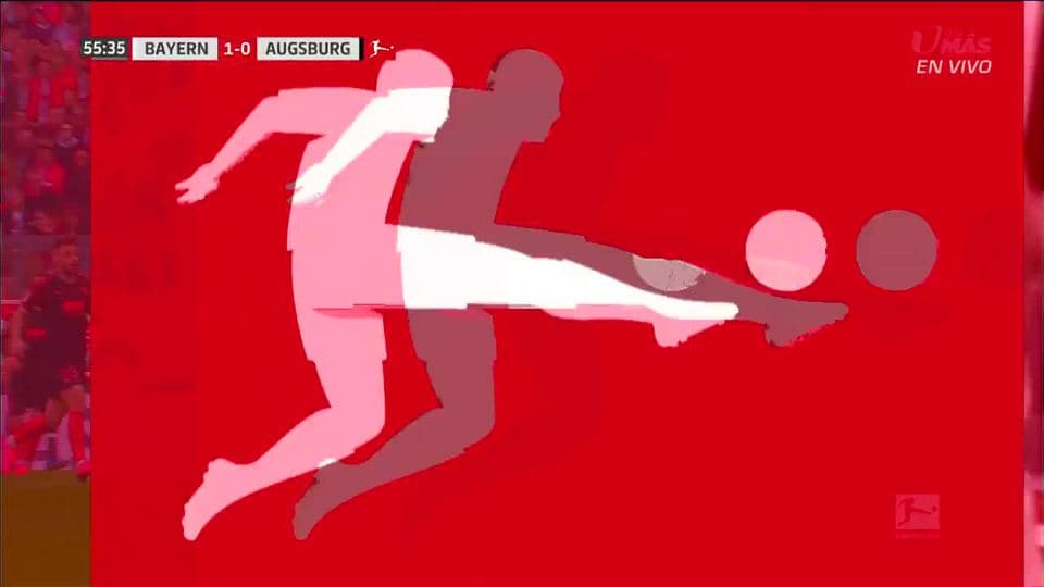 Tiro desviado de Joshua Zirkzee