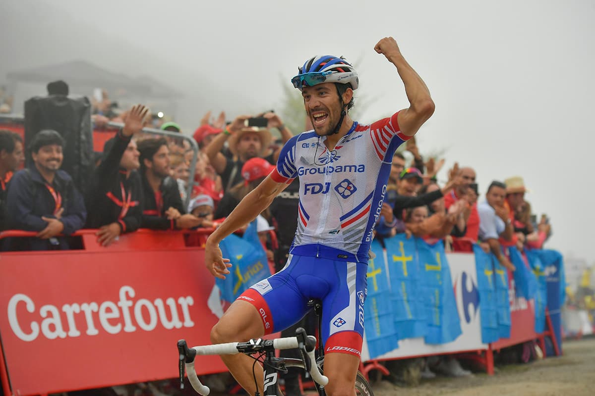 El ciclista francés Thibaut Pinot, del equipo Groupama-FDJ, ganó este domingo la etapa 15 de la Vuelta a España 2018 con llegada en alto a Lagos de Covadonga.