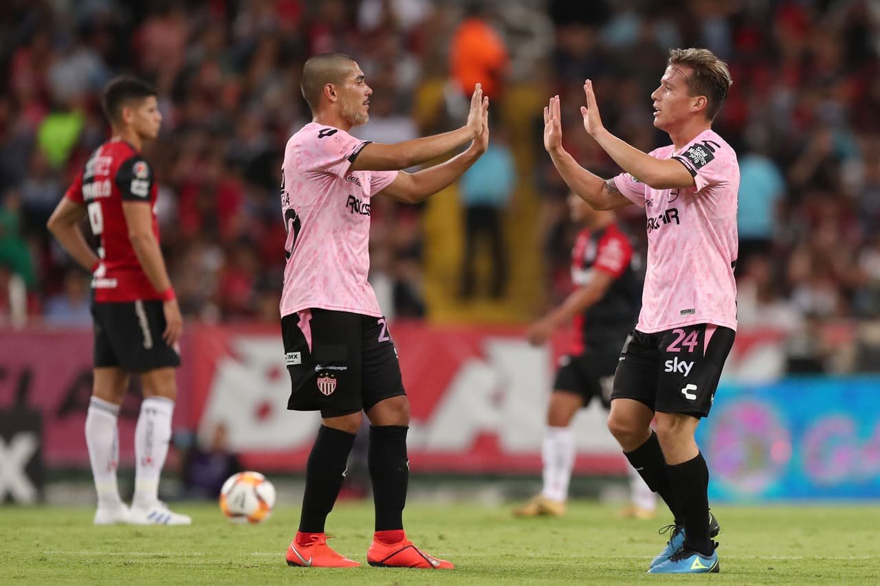 Fernando González marcó el primer tanto del partido al minuto 26.