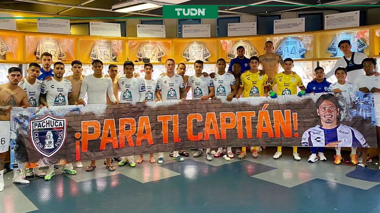 Pachuca dedica partido al 'Burrito' Hernández; Pezzolano destaca el "momento difícil"