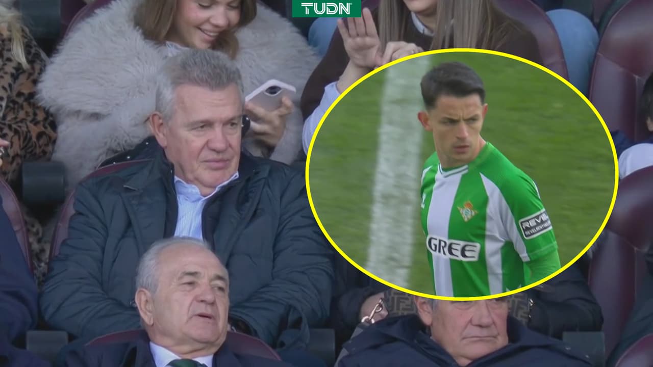 Aguirre observa a Fidalgo en el Getafe vs. Betis