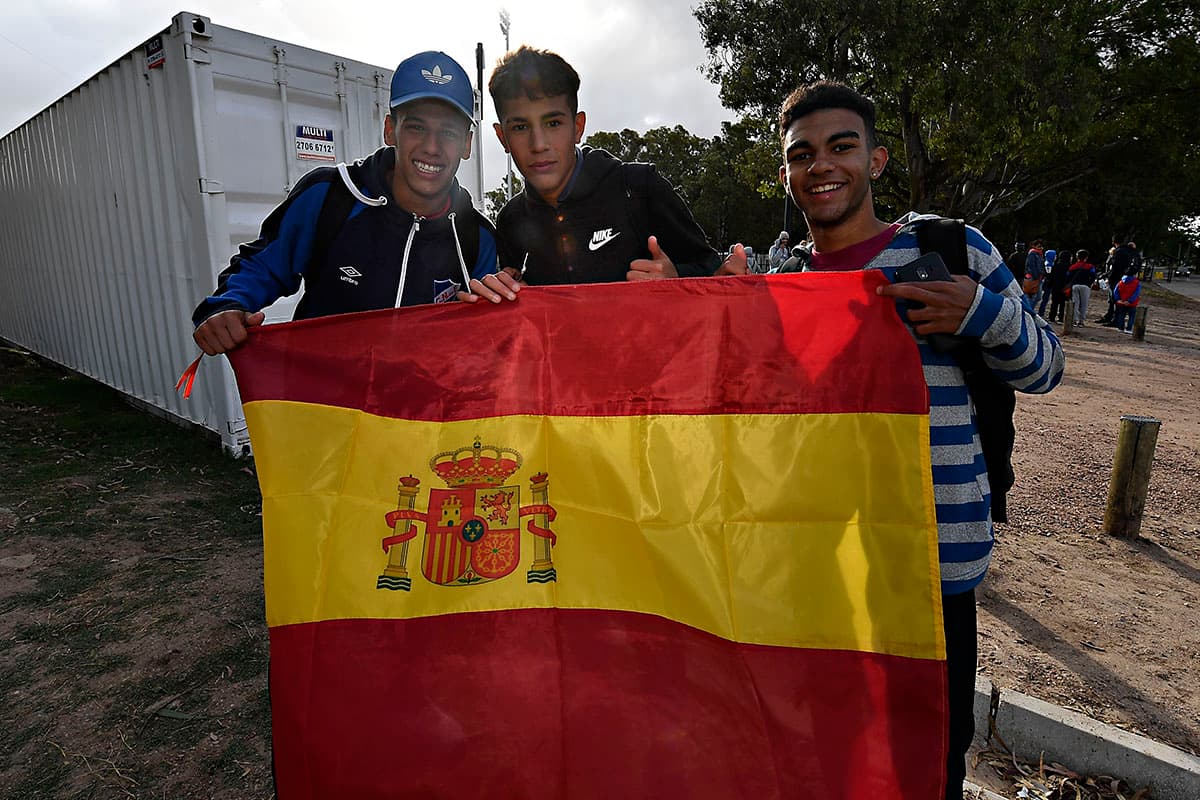 Los fanáticos españoles están listos para apoyar a su selección en la Final del Mundial Sub-17 contra México.