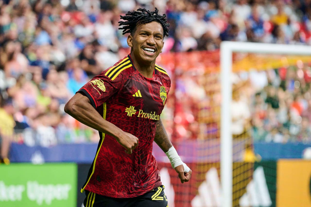 Delantero - LÉO CHÚ (Seattle Sounders FC)