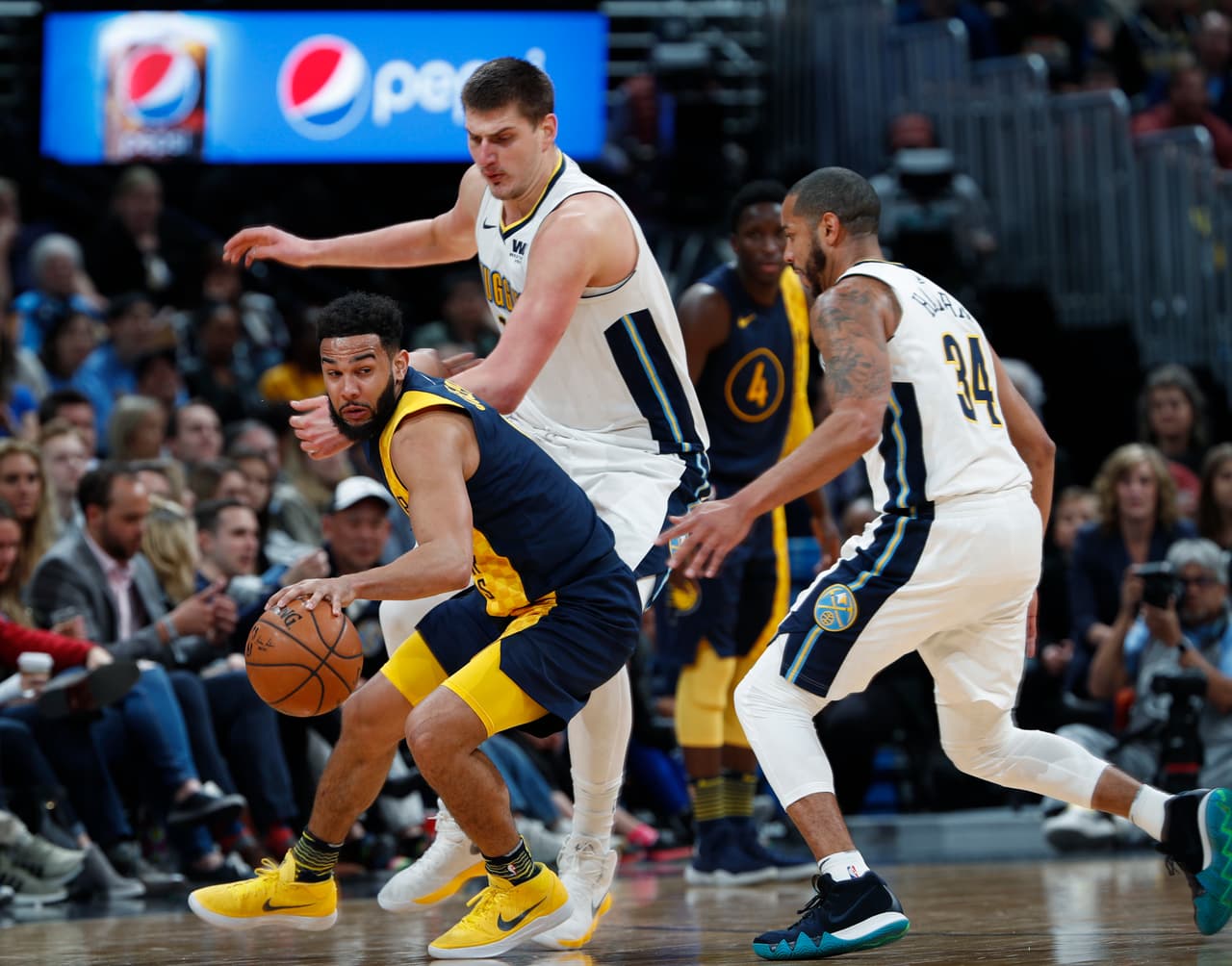 Denver Nuggets ganaron en su casa por 104-107 a los Indiana Pacers con 30 puntos de Nikola Jokic que lideró la puntuación.