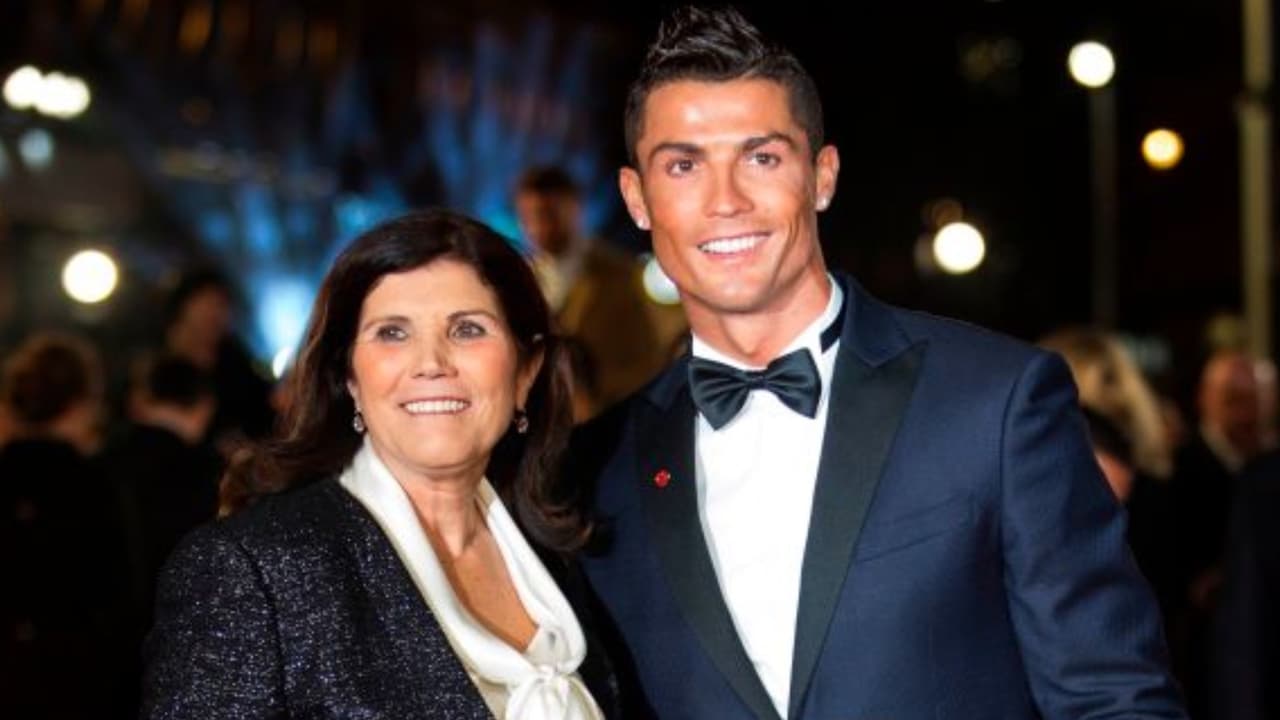 Madre de Cristiano Ronaldo quiere ver a su hijo en el Sporting