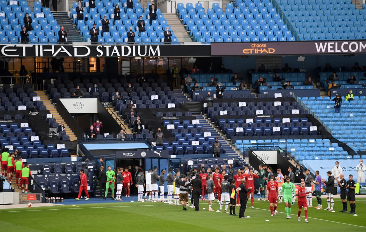 De la mano de Jurgen Klopp, Liverpool consiguió su primer campeonato de la Premier League y los festejos continúan. Manchester City les hizo ‘pasillo’ cuando entraron al terreno de juego. ¿Podrán rebasar los 100 puntos en la competición inglesa?
