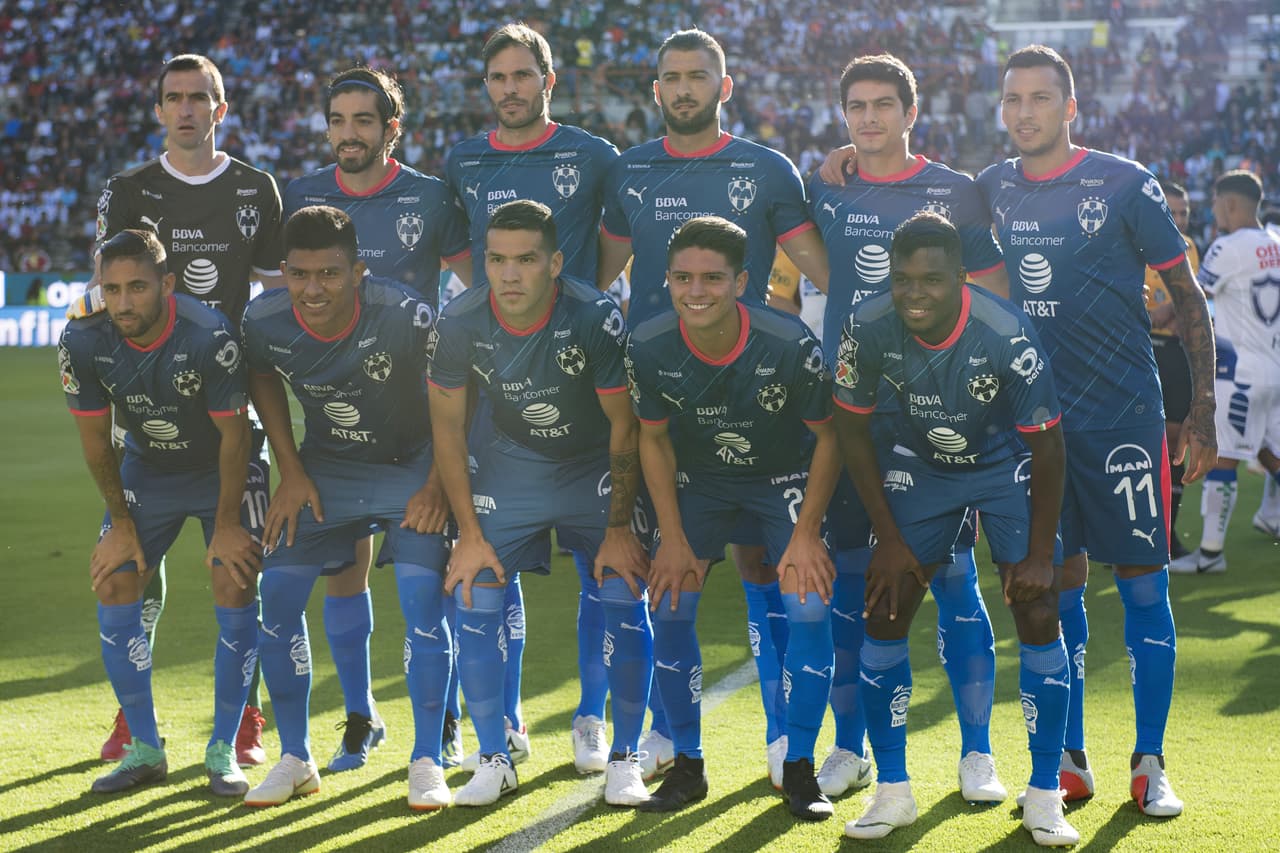 Los jugadores de Monterrey posaron antes del inicio del partido.