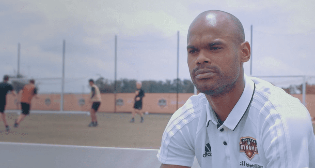 A Houston llegó después de dos años y cuatro títulos con el Saprissa de Costa Rica.