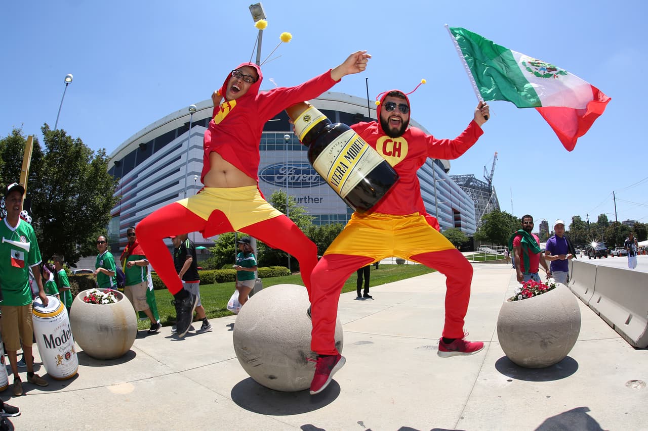 La afición mexicana ya pintó de tricolor las cercanías del Georgia Dome para disfrutar del México vs. Paraguay