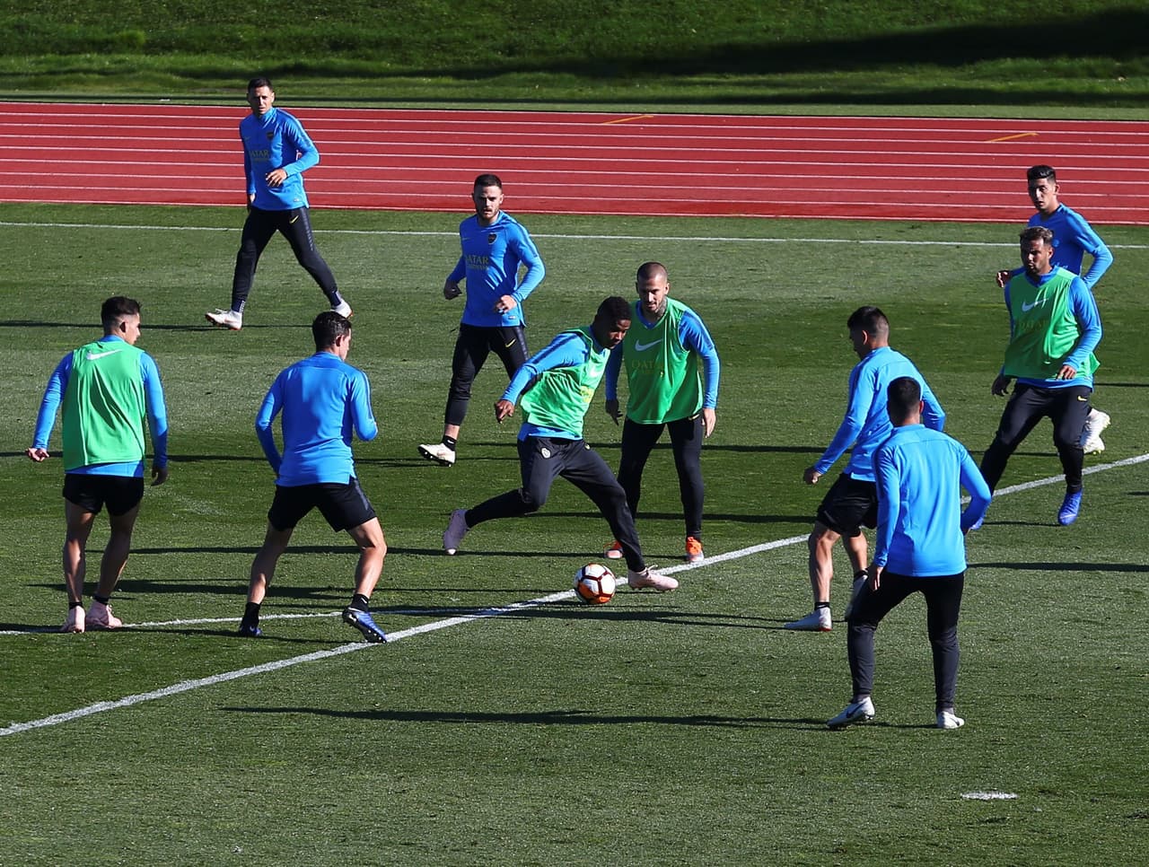 En el equipo Xeneize hay pocas dudas en este momento para el juego del domingo.