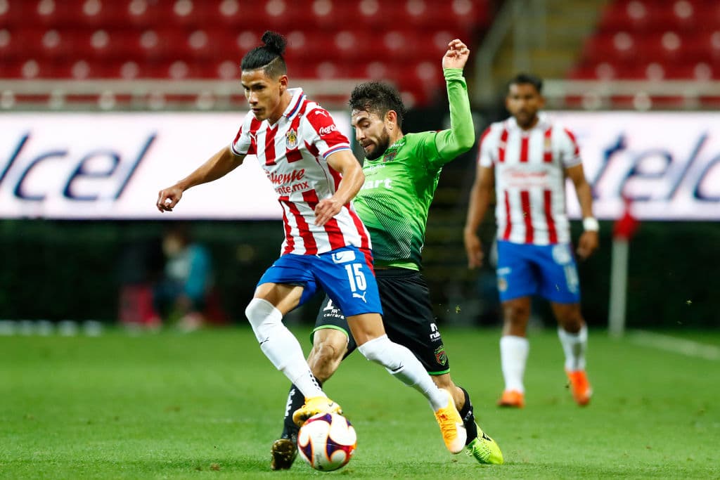 Lezcano (10’) abrió el marcador para adelantar al cuadro fronterizo y Ariel Matías crecía la ventaja al 29’. JJ Macías (77’) apareció para descontar en la segunda mitad. El Rebaño sólo acumula dos derrotas y dos empates. En la siguiente fecha, Chivas visitará al León y Bravos hará lo propio ante Puebla.