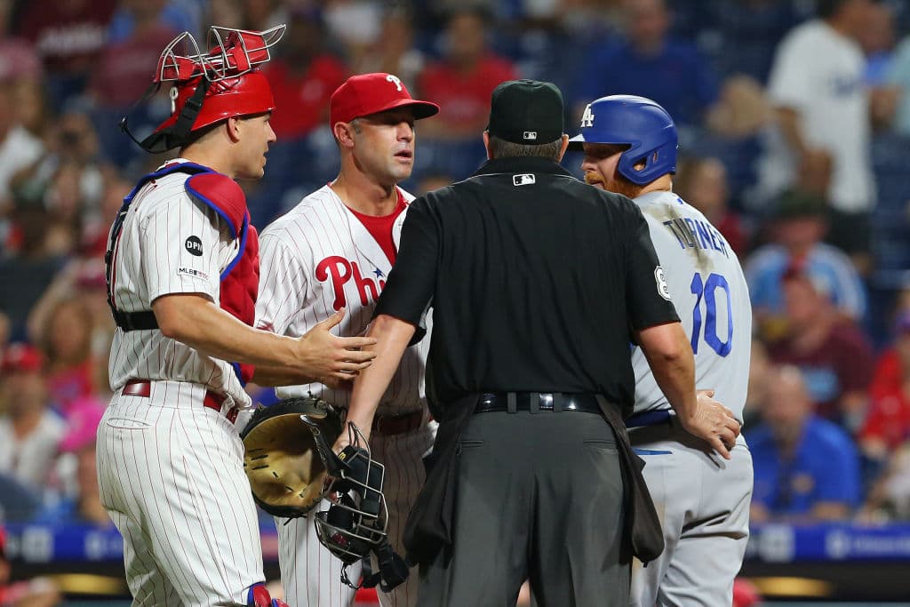 Luego que tres relevistas permitieron siete anotaciones más, el manager de los Filis, Gabe Kapler, envió a su jardinero Roman Quinn a la lomita con las bases llenas en el octavo episodio.