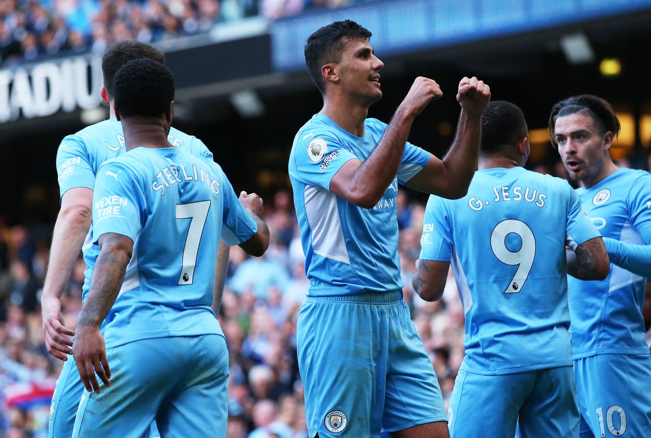 Manchester City venció al Newcastle con un doblete de Raheem Sterling y los tantos de Amymeric Laporte, Rodri y Phil Foden.
