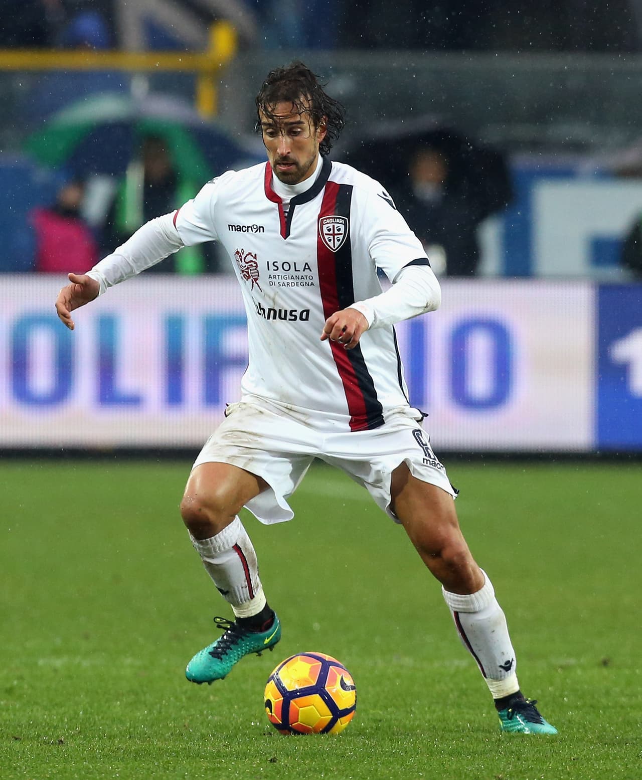 Davide Di Gennaro (Cagliari) - El mediocampista, de acuerdo a los rumores, estaría en la carpeta del Galatasaray para la próxima temporada.