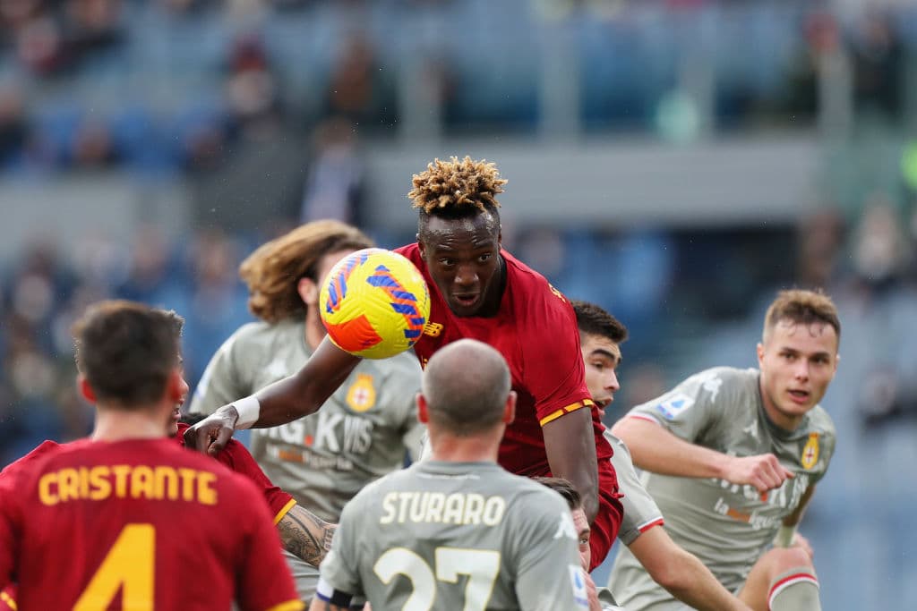 Con un explsado de cada lado, tanto como Roma como Genoa deciden parar la batalla y se conforman con el empate 0-0.