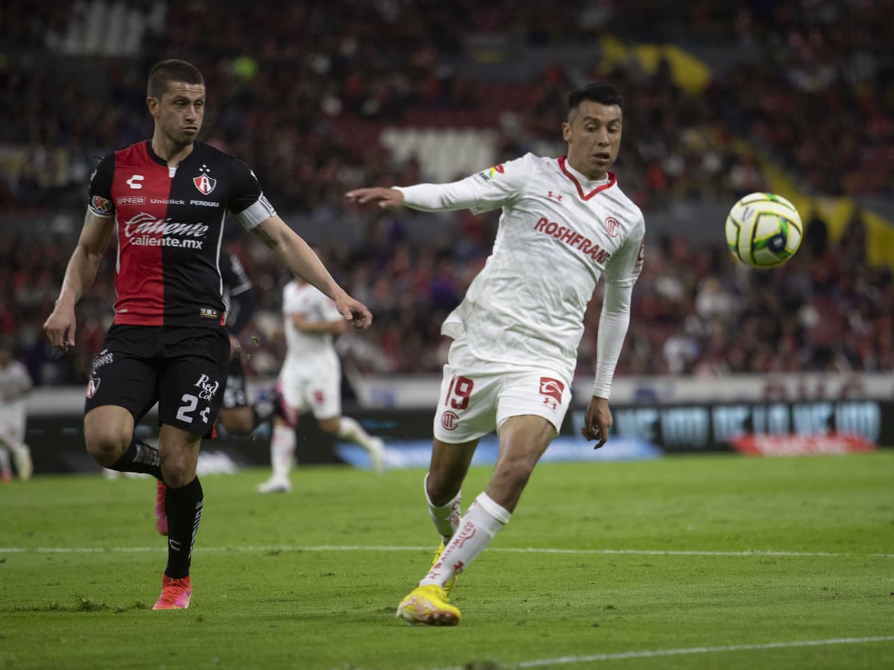 Atlas y Toluca firmaron un empate sin goles en partido pendiente de la Jornada 1 del Torneo Clausura 2023 de Liga MX. El debut de los Rojinegros en el Jalisco se había postergado por la mala calidad del césped.