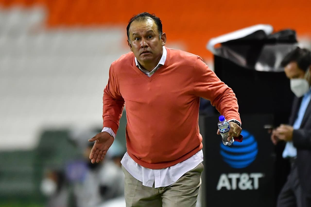 Reynoso habló con groserías para que reaccionara Cruz Azul