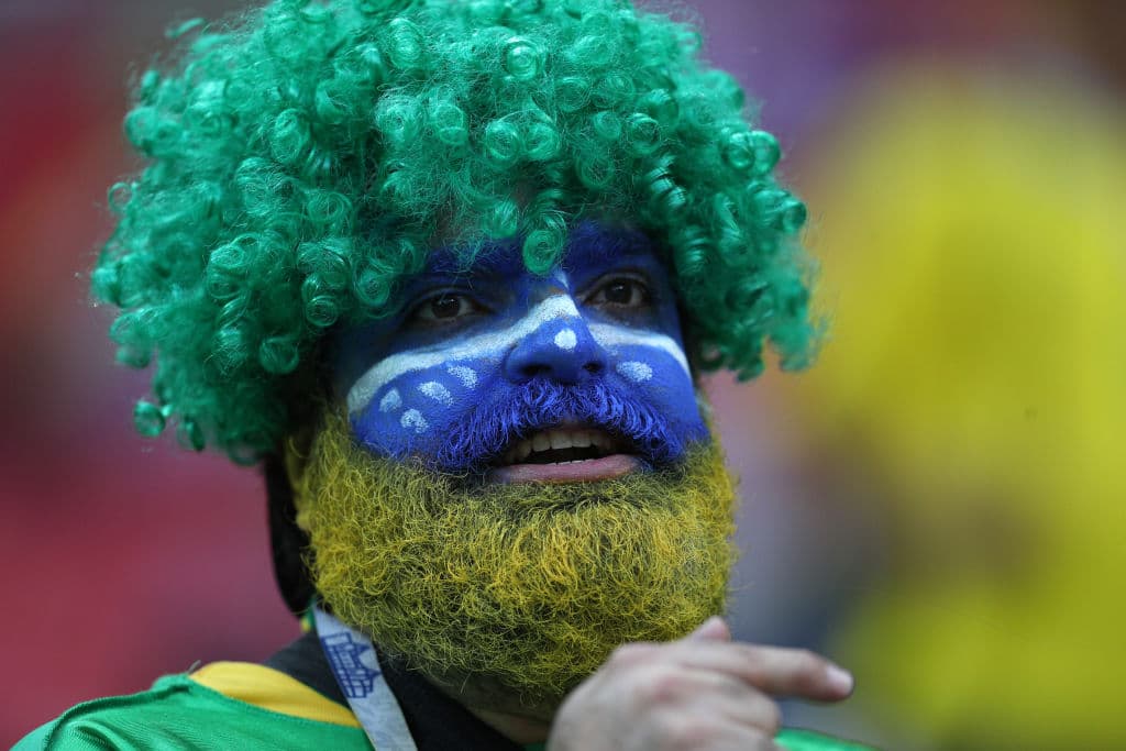 La alegría, el colorido y toda la fiesta de los fanáticos hacen parte del duelo de cuartos de final entre Brasil y Bélgica en Kazán, para conocer el segundo semifinalista del Mundial de Rusia 2018.