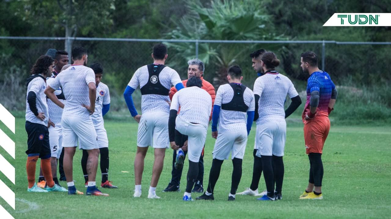 Correcaminos cesa a Carlos Reinoso