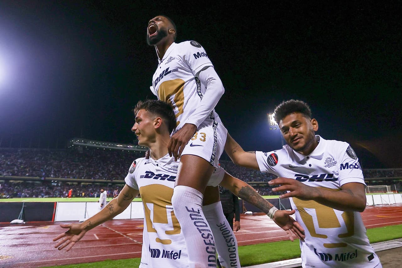 Seattle Sounders le empató de último minuto 2-2 a Pumas en el Estadio Olímpico Universitario en la Final de ida de la Liga de Campeones de la Concacaf.