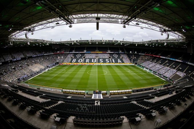 Así lució el Borussia Park en la Bundesliga. Los hinchas pueden enviar su foto y poco menos de 20 euros para ‘asistir’ al estadio. Lo recaudado se utilizará para apoyar a personas afectadas por el COVID-19.