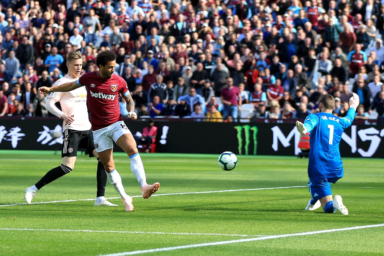 Muy temprano, al minuto 5, el brasileño Felipe Anderson abrió el marcador con un golazo de colección de espuelazo.
