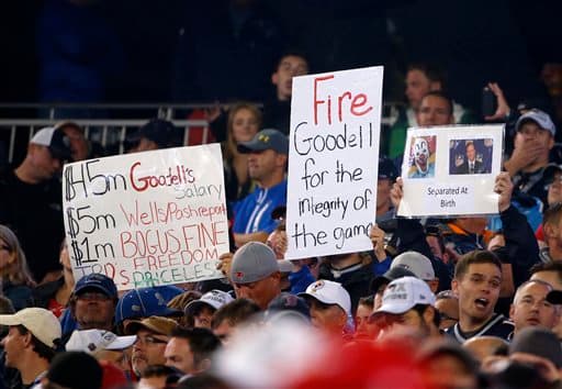 Fans de 'Patriotas' apoyando a Brady sobre el tema del "Deflategate".