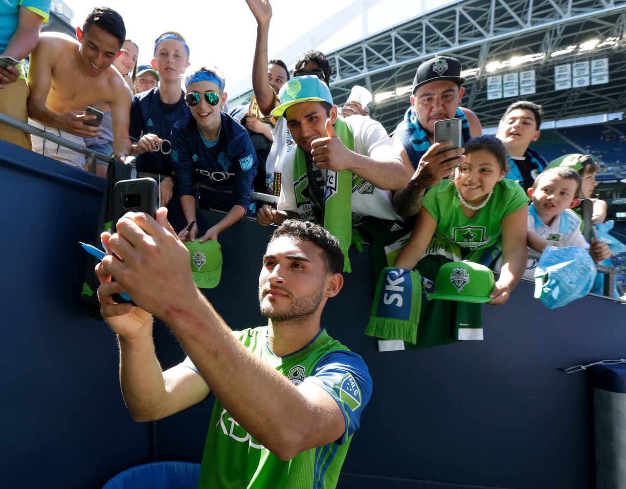 La hinchada de Seattle Sounders, rival de Chivas en Liga de Campeones de Concacaf, será un elemento a tener en cuenta por su numeroso acompañamiento, su intensidad, colorido y creatividad.