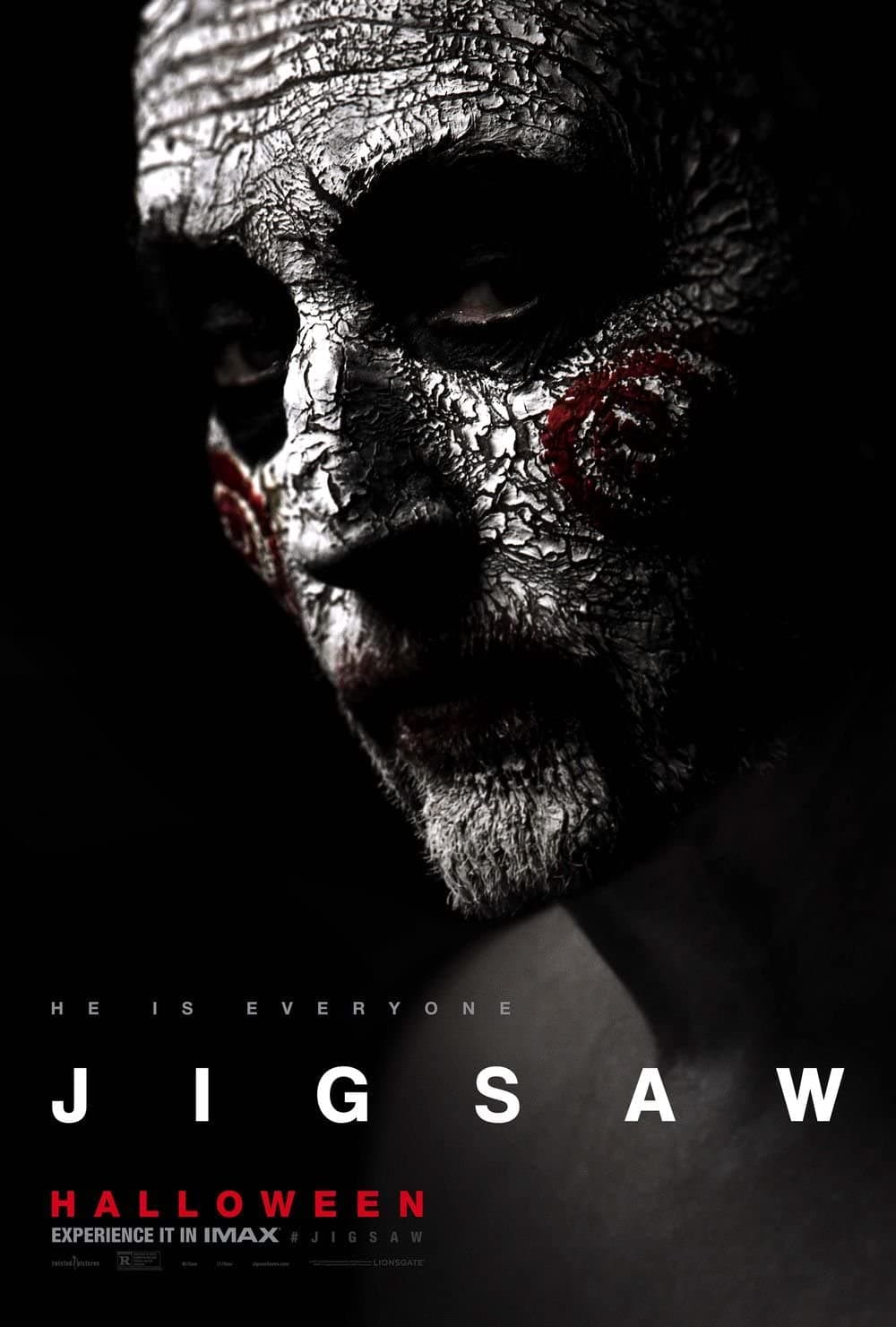 El villano de las películas de "Saw" ofreció un nuevo tipo de villano para una serie sangrienta que vio a personas ideadas para tortuosas trampas y tareas, siendo probado para sobrevivir por Jigsaw, quien apareció por primera vez como una marioneta montada en triciclo; tuvo ocho secuelas.