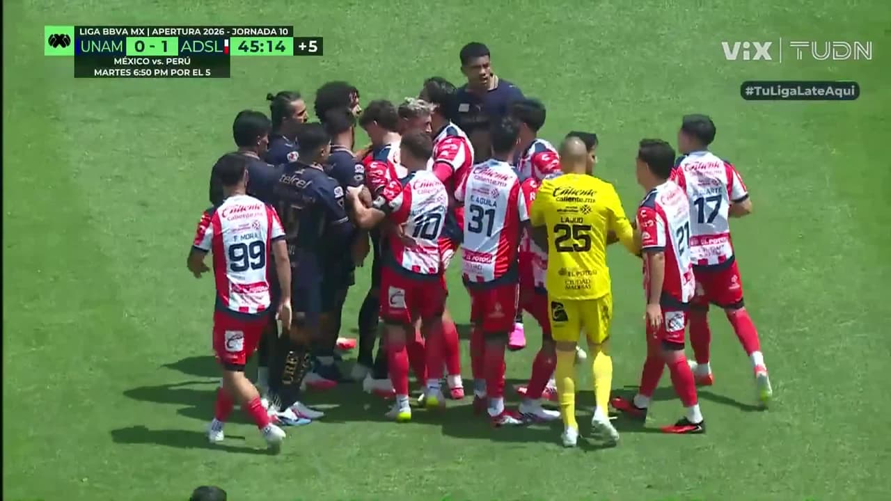 ¡Se pudrió todo! El Chino Huerta y Macías se hacen de empujones