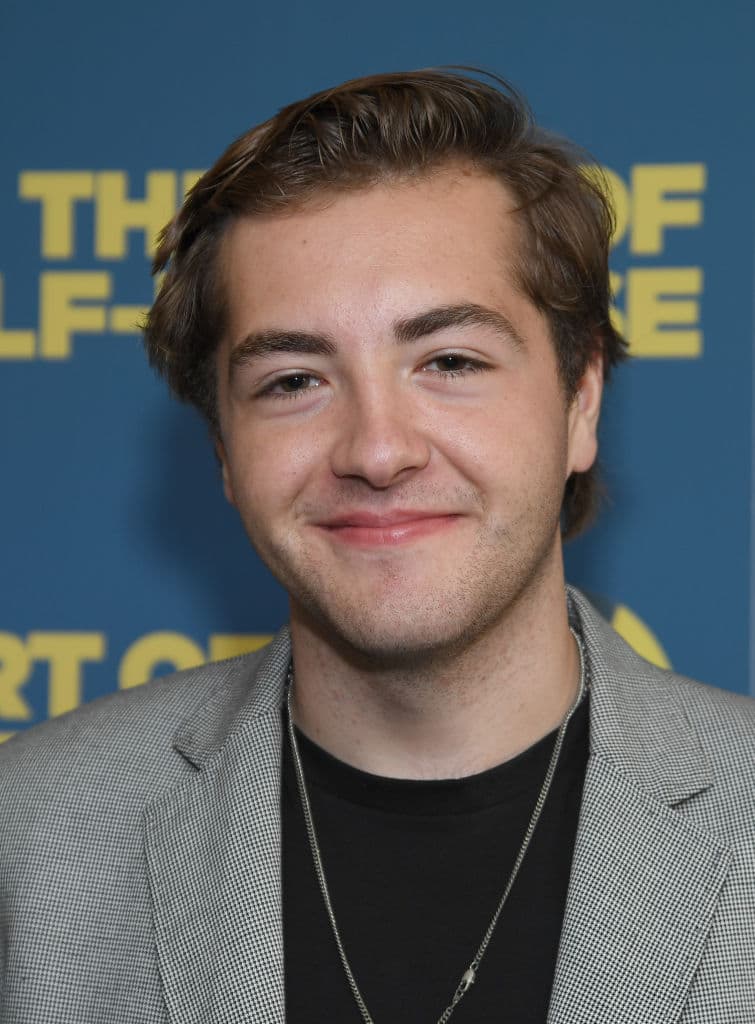 El joven Tony es interpretado por Michael Gandolfini, hijo del fallecido James Gandolfini.