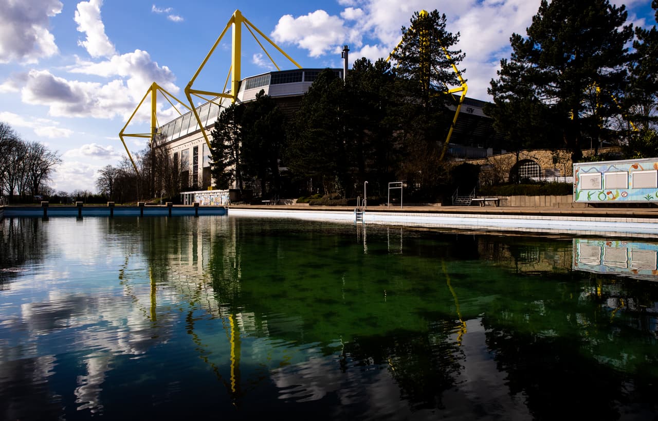 Un virólogo alemán avisa que no se podrá jugar futbol hasta 2021