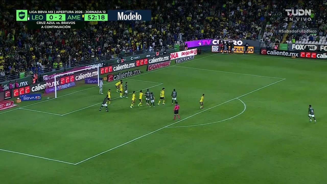 ¡GOL!  anota para León. Alfonso Alvarado