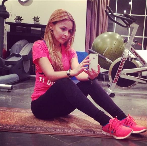 Carla Pardo es la esposa del guardameta chileno Claudio Bravo.