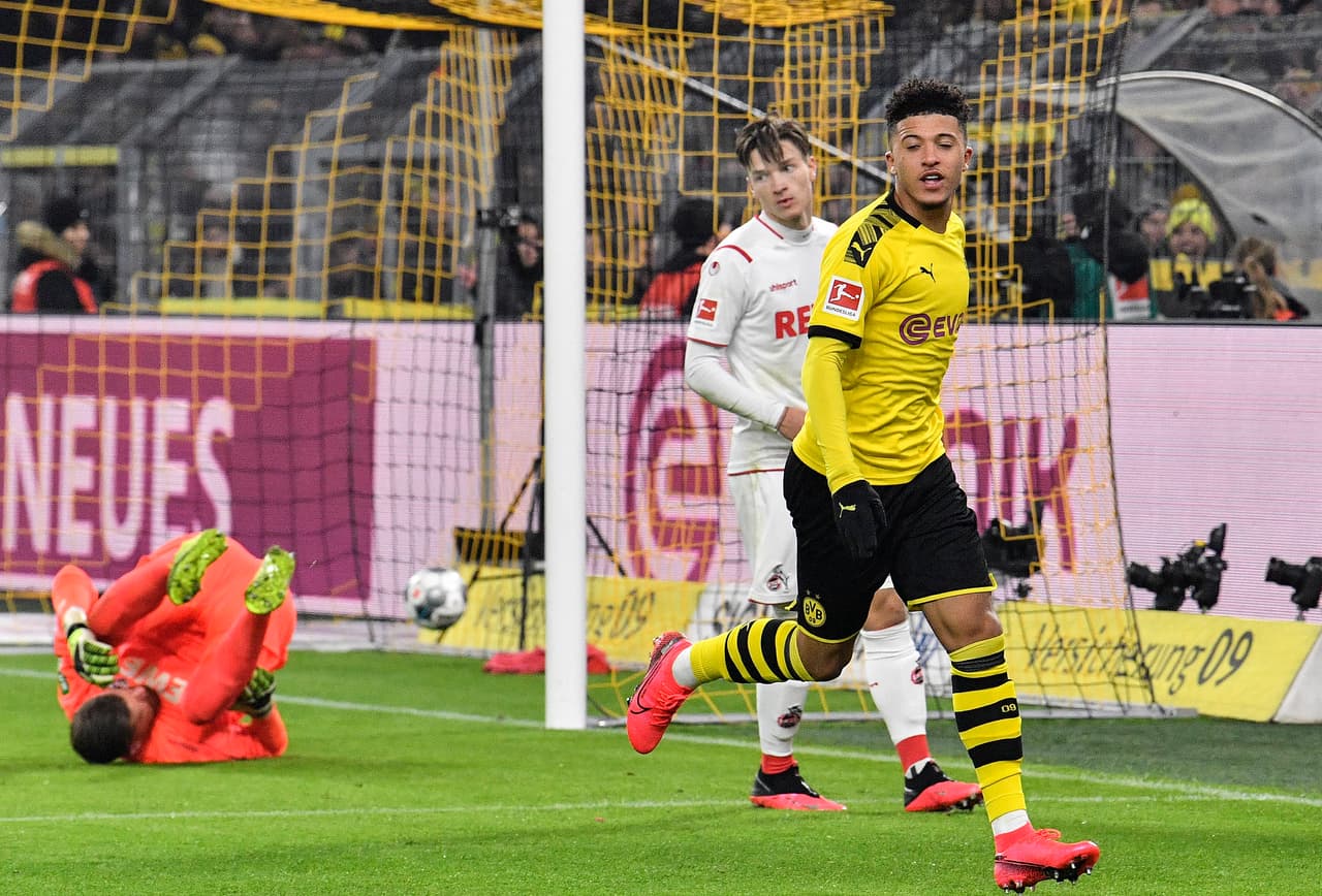 Guerreiro (1’), Reus (29’) y Sancho (48’) marcaron los primeros tres goles. Uth (65’) descontó para Köln y Haaland (77’, 87’) selló el marcador. Dortmund llegó a 36 puntos en la cerrada cima de la Bundesliga.