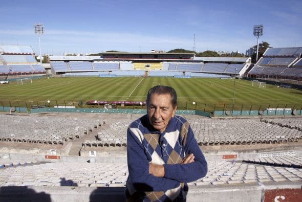 Alcides Ghiggia nació el 22 de diciembre de 1926 y murió este 16 de julio del 2015, justo 65 años después del Maracanazo. ¿Podría tener una partida más futbolística que esa?