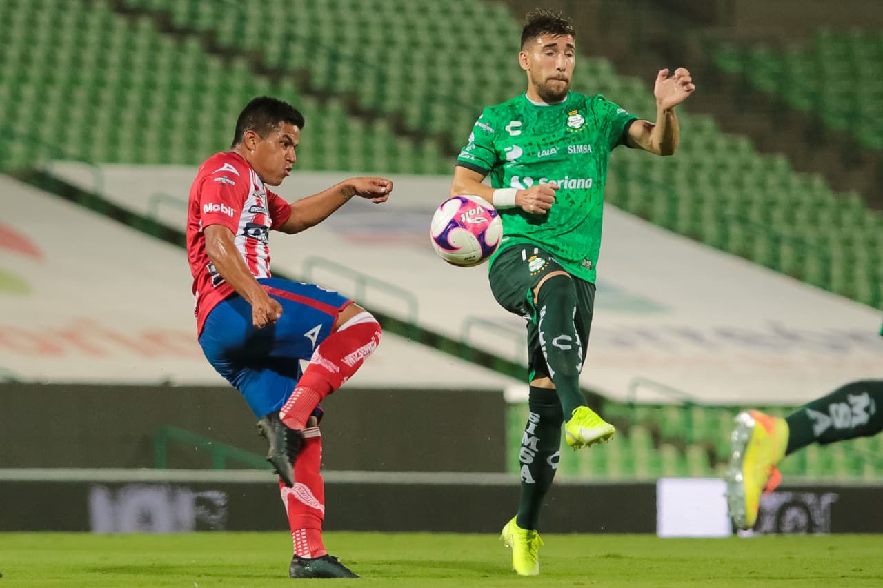 Con goles de Julio Furch y Gael Sandoval, los Guerreros consiguen tres importantes puntos y superan a al Rebaño Sagrado en la tabla.