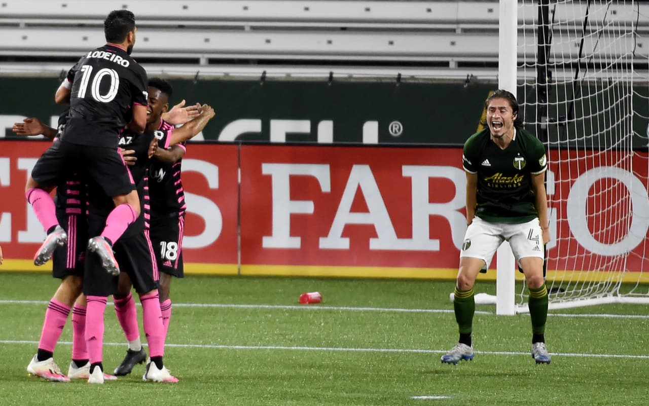 Raúl Ruidiaz y Jordan Morris se encargan de marcar para darle tres importantes puntos al Seattle Sounders .