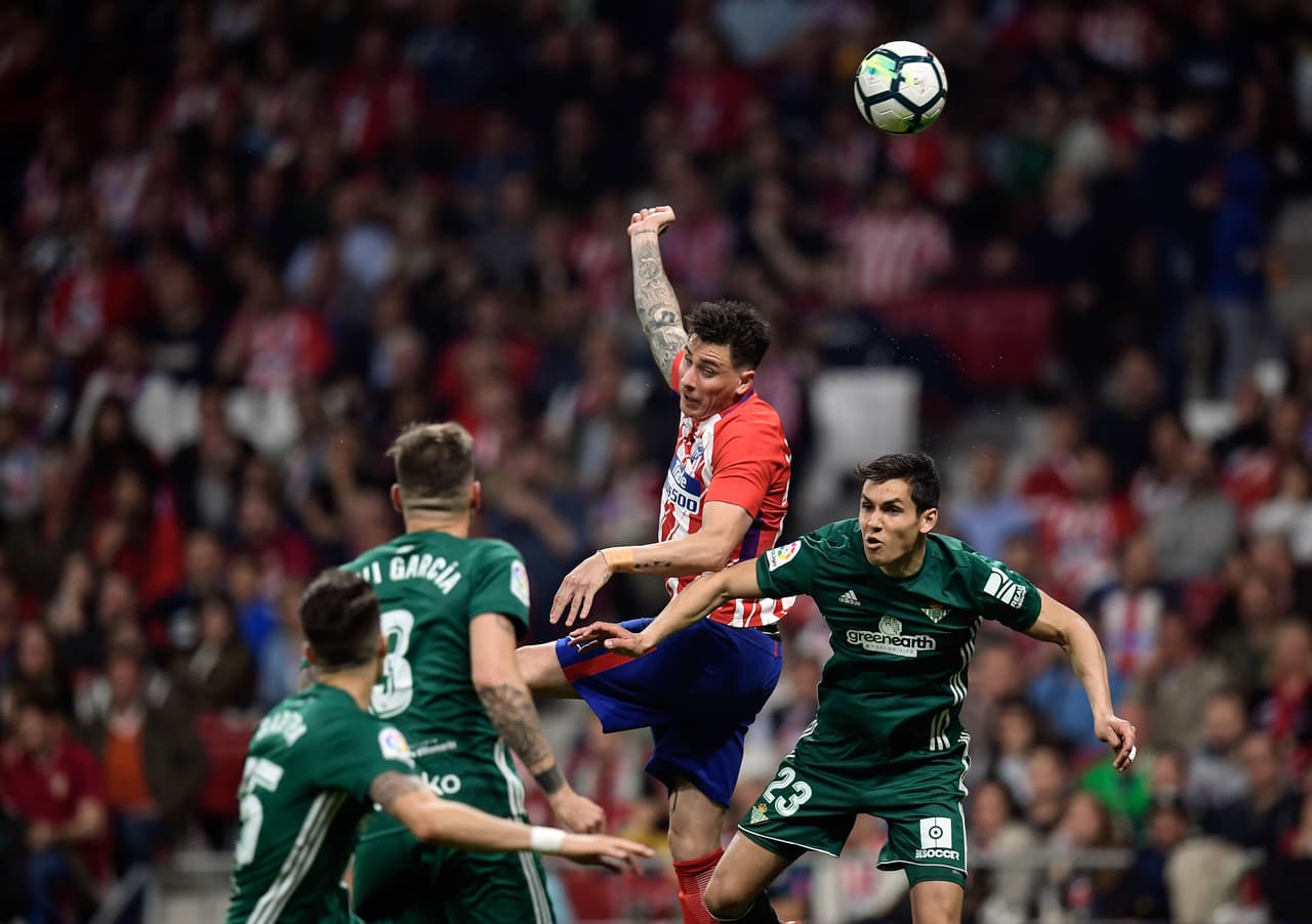 El equipo de Sevilla demostró por qué está en la zona por torneos europeos, en el quinto lugar.