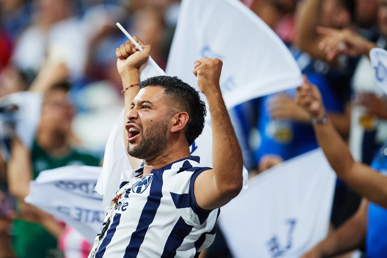 La afición de Rayados celebra el pase a Semifinales