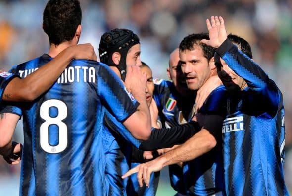 Y todo empezaba bien para los 'nerazzurri' con el gol de Dejan Stankovic.