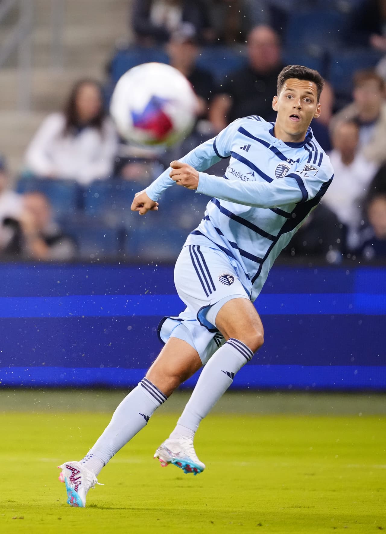 Delantero - DÁNIEL SÁLLOI (Sporting Kansas City)
