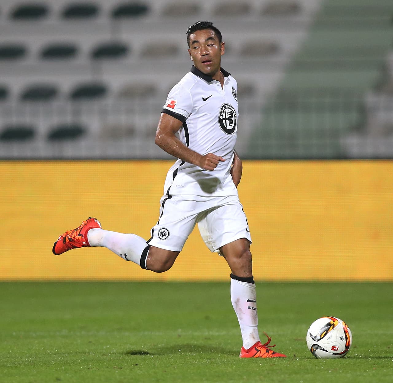 Frankfurt, con Fabián, empatan con Schalke