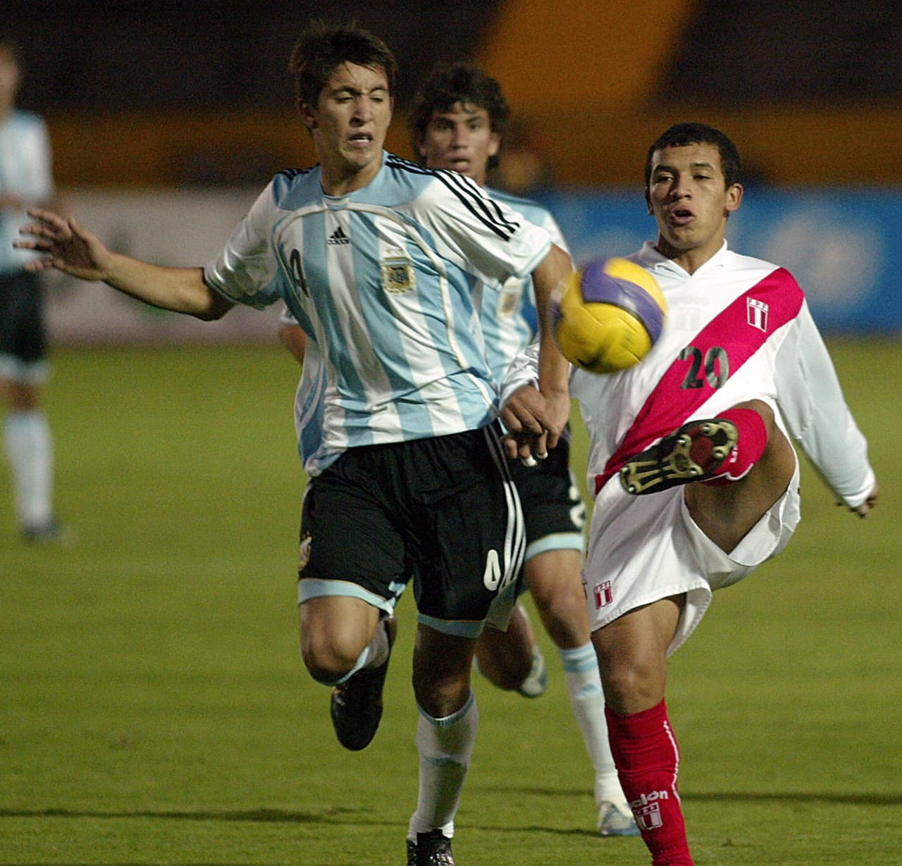 Ademas, Perú, ha participado en dos Juegos Olímpicos, siendo en 1936 su mejor resultado al llegar a Cuartos de Final. También, su Selección Sub-17 ha participado en 2 Copas Mundiales, siendo su mejor resultado en 2007 al llegar a Cuatros de Final.