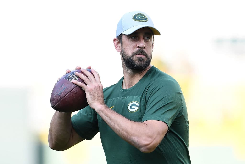 3)
<b>Aaron Rodgers, Green Bay Packers</b>. Los Packers van si Rodgers va. En 2017 eso no pasó, una lesión acortó su temporada y Green Bay no fue a Playoffs por primera vez desde 2008. Es garantía de éxito.