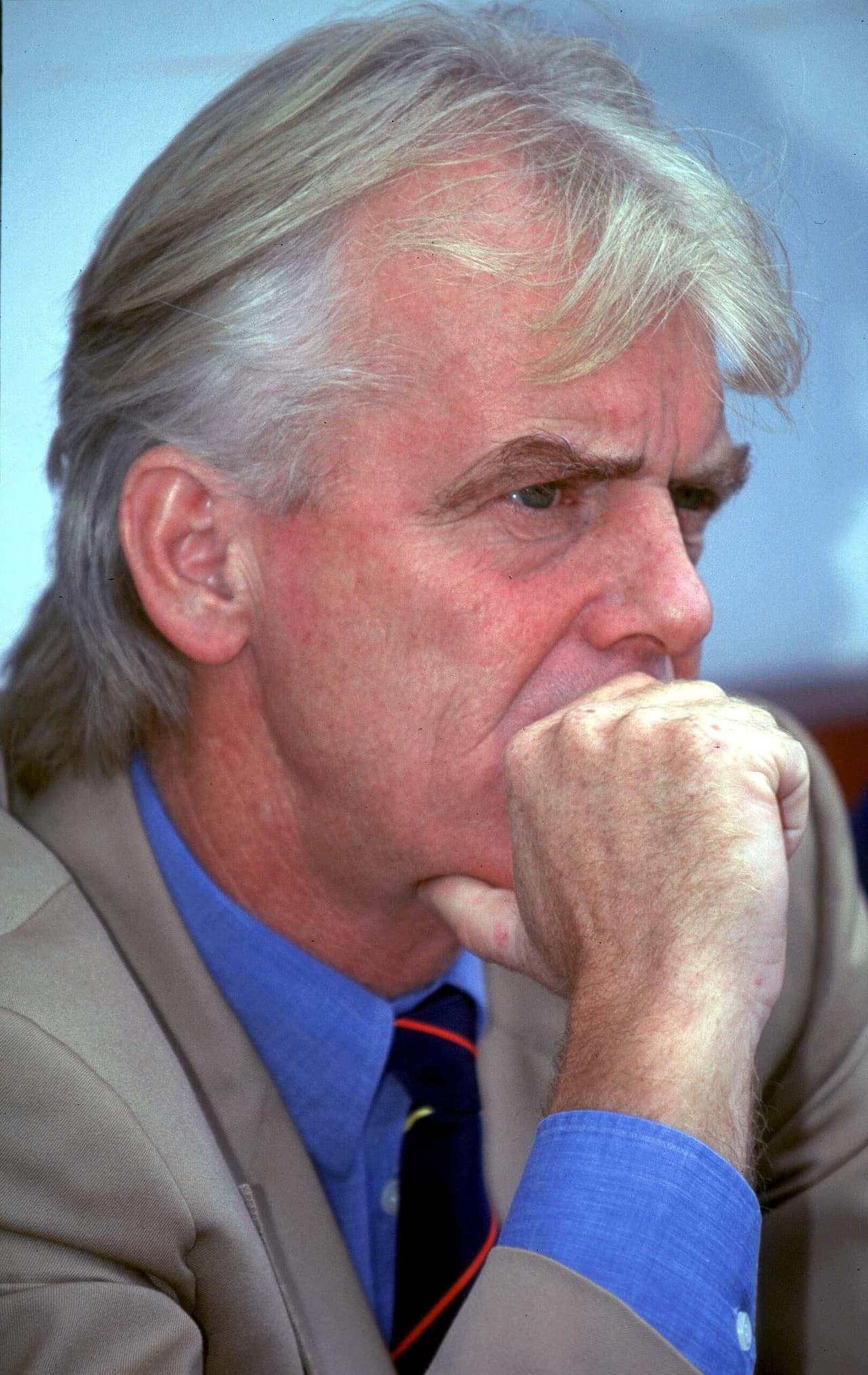 El holandés Beenhakker no atendió a la petición y luego de ese partido, por medio de un comunicado de prensa, se enteró de su despido.