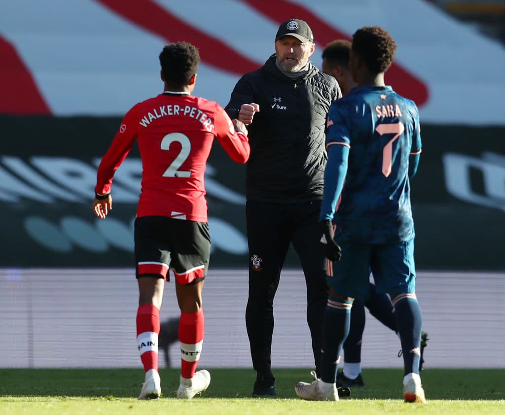 Gabriel dos Santos marcó a los 24’ de juego el terrible autogol que dejó fuera al Arsenal tras caer por la mínima.