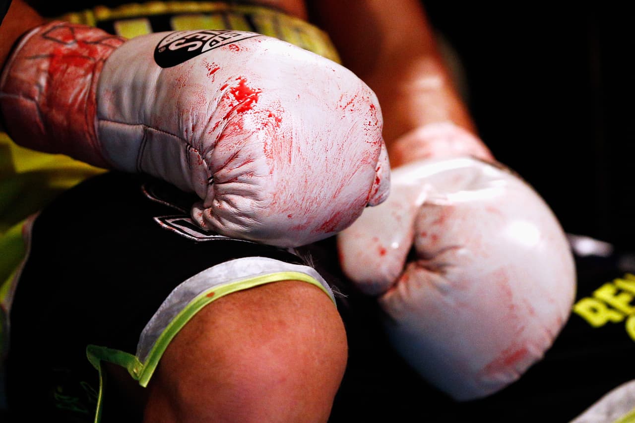 ¿Por qué Mayweather no quiere que McGregor use guantes hechos en México? 