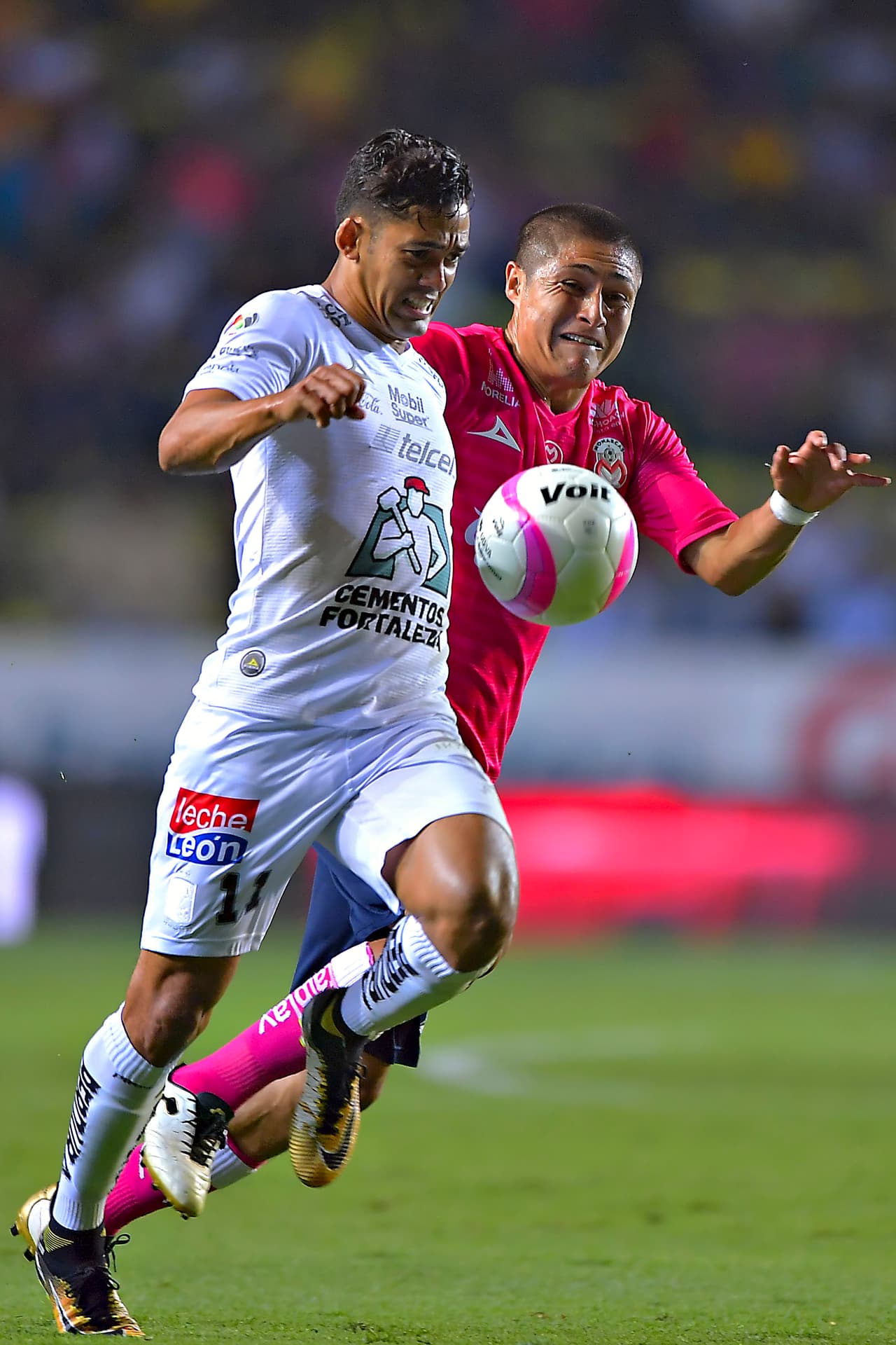 Un partido de pocas llegadas donde los principales artilleros de ambos equipos tuvieron la pólvora mojada.