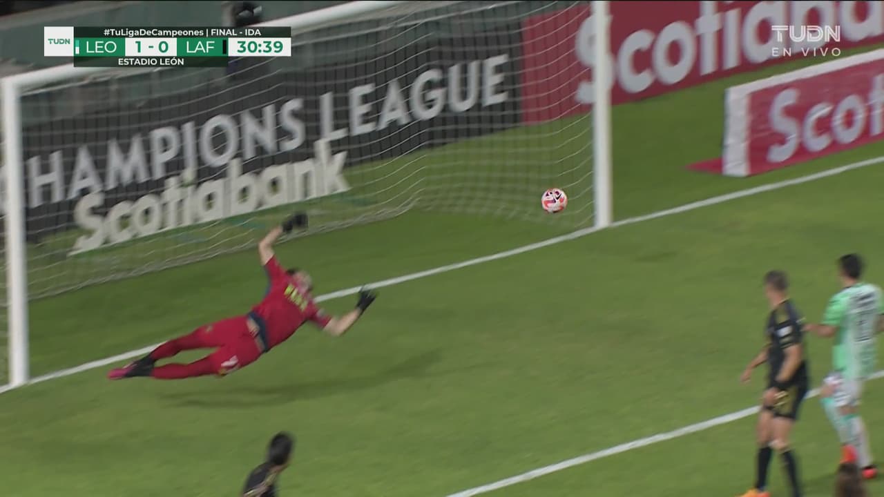 Elías Hernández perdonó al LAFC, el jugador de León tuvo el 2-0